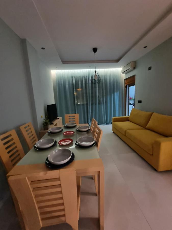 Holiday Apartment Near The Sea Durres Bagian luar foto