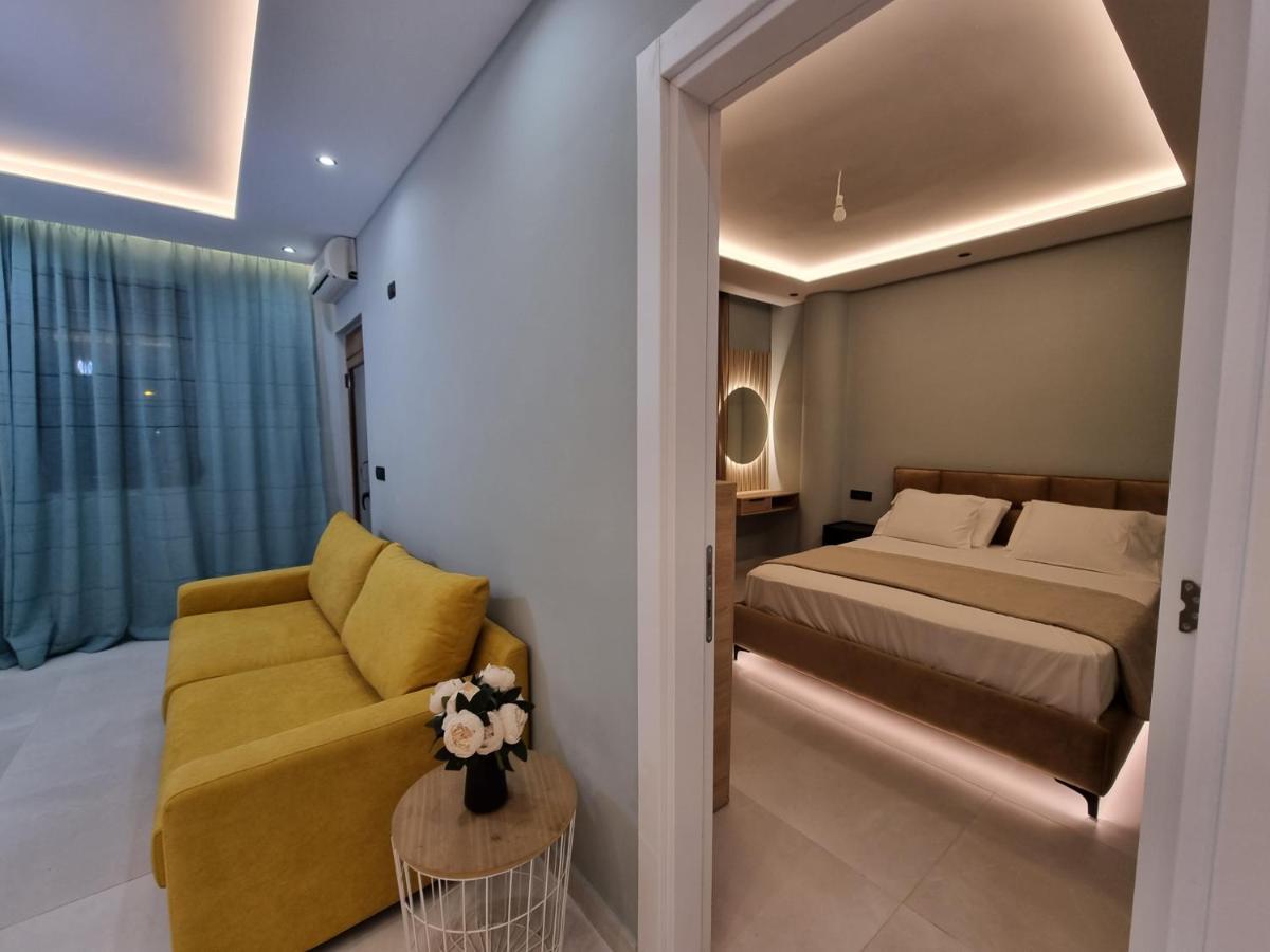 Holiday Apartment Near The Sea Durres Bagian luar foto